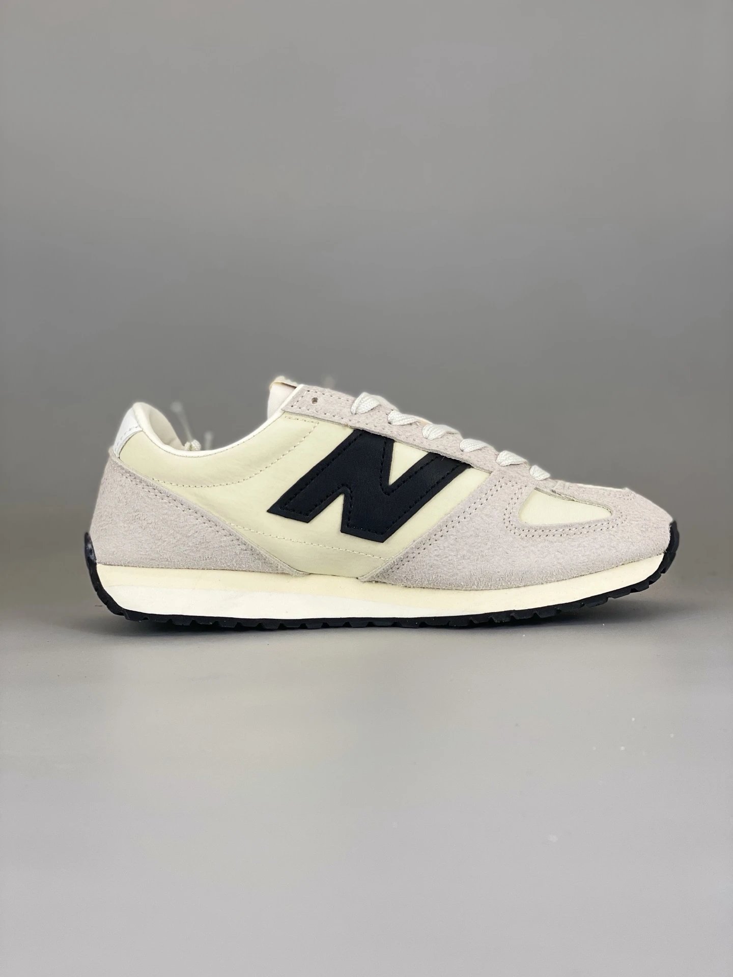 Suede Casual Lifestyle Sneakers Oyster White - Gallery Image 3 - Detailed View