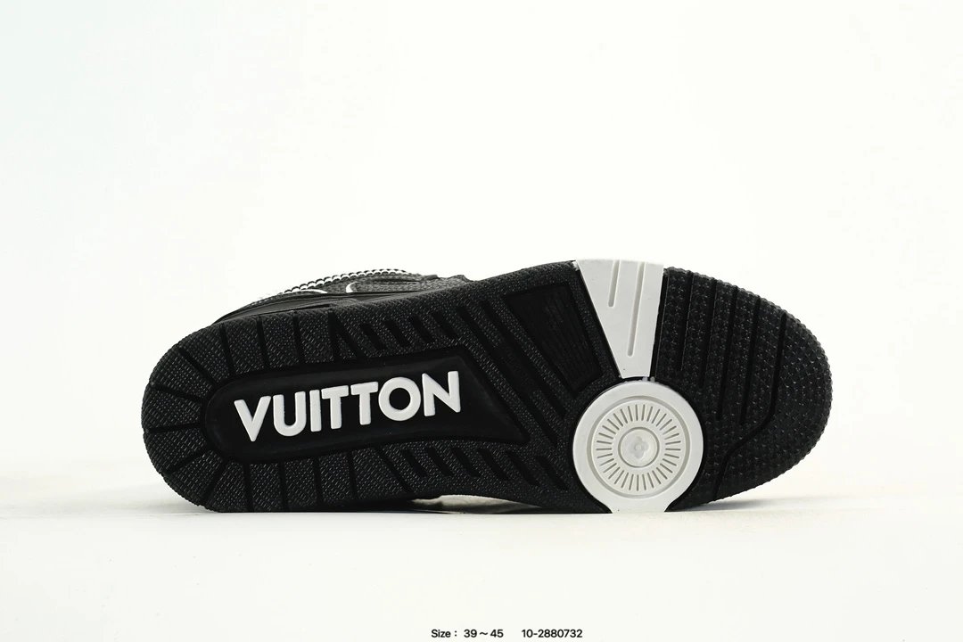 Luxury Leather Low Top Trainer Sneaker Black - Gallery Image 6 - Detailed View