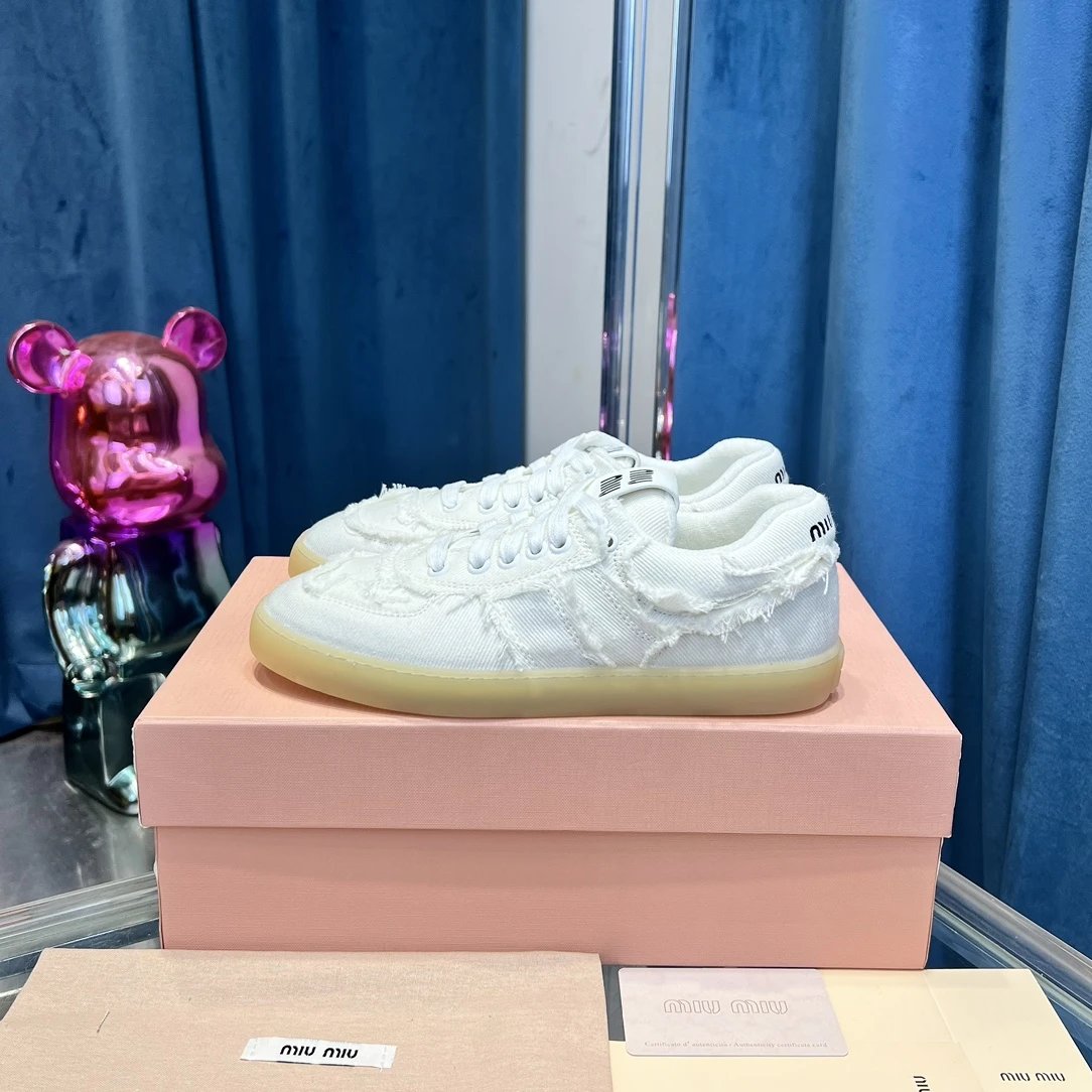 Vintage Frayed Canvas Low Top Sneakers Ivory White - Gallery Image 1 - Detailed View