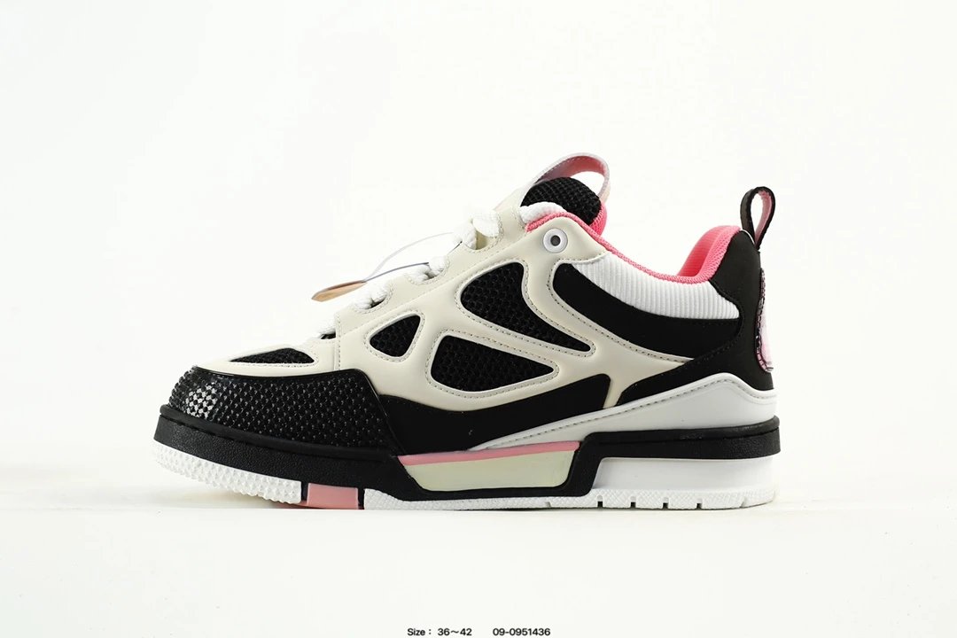 Low Top Leather Trainer Sneakers with Pink Accent - Gallery Image 3 - Detailed View