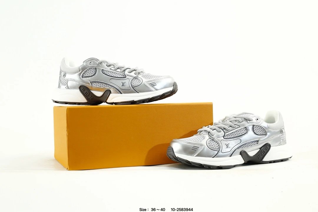 Low Top Leather Mesh Trainer Sneakers Metallic Silver - Gallery Image 9 - Detailed View