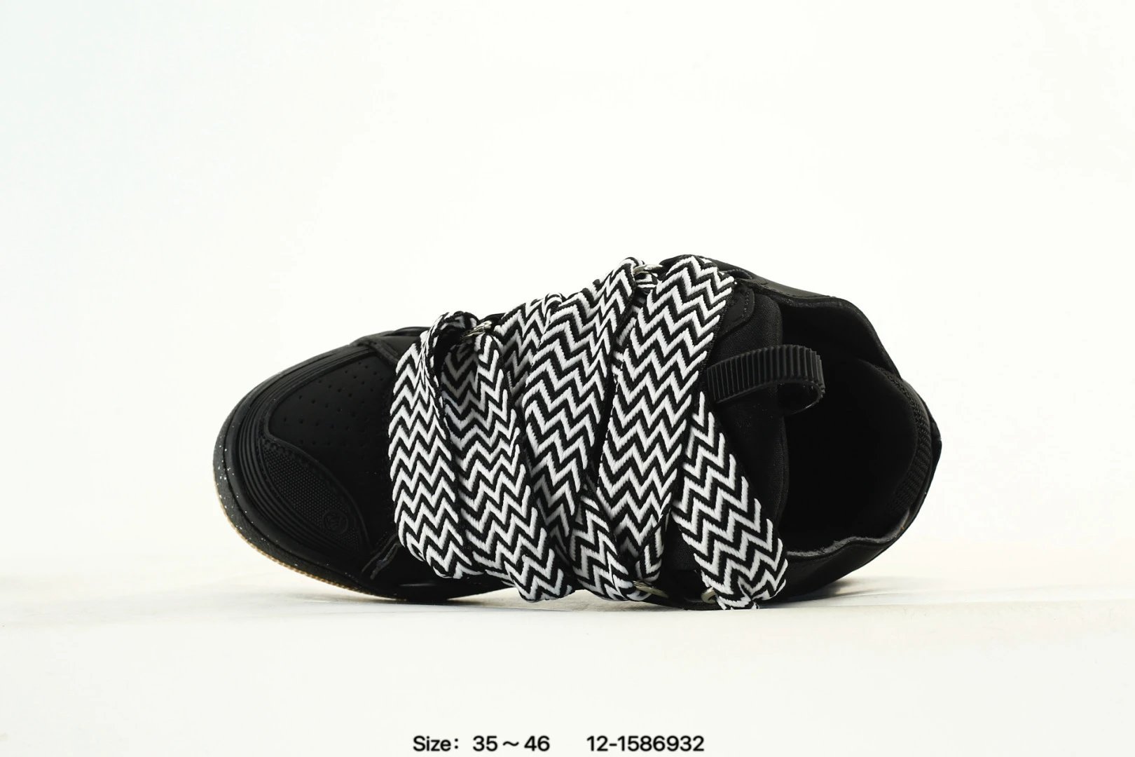 Unisex Curb Chunky Skate Sneakers Mixed Leather Onyx Black - Gallery Image 4 - Detailed View