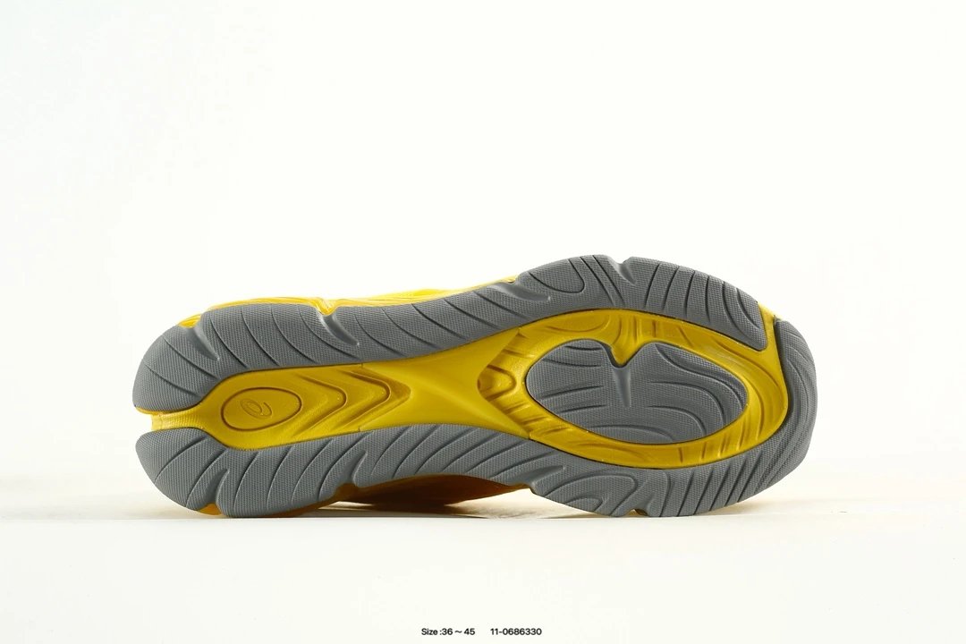 ASICS GEL-Quantum 360 VIII Yellow Running Shoes - Gallery Image 4 - Detailed View