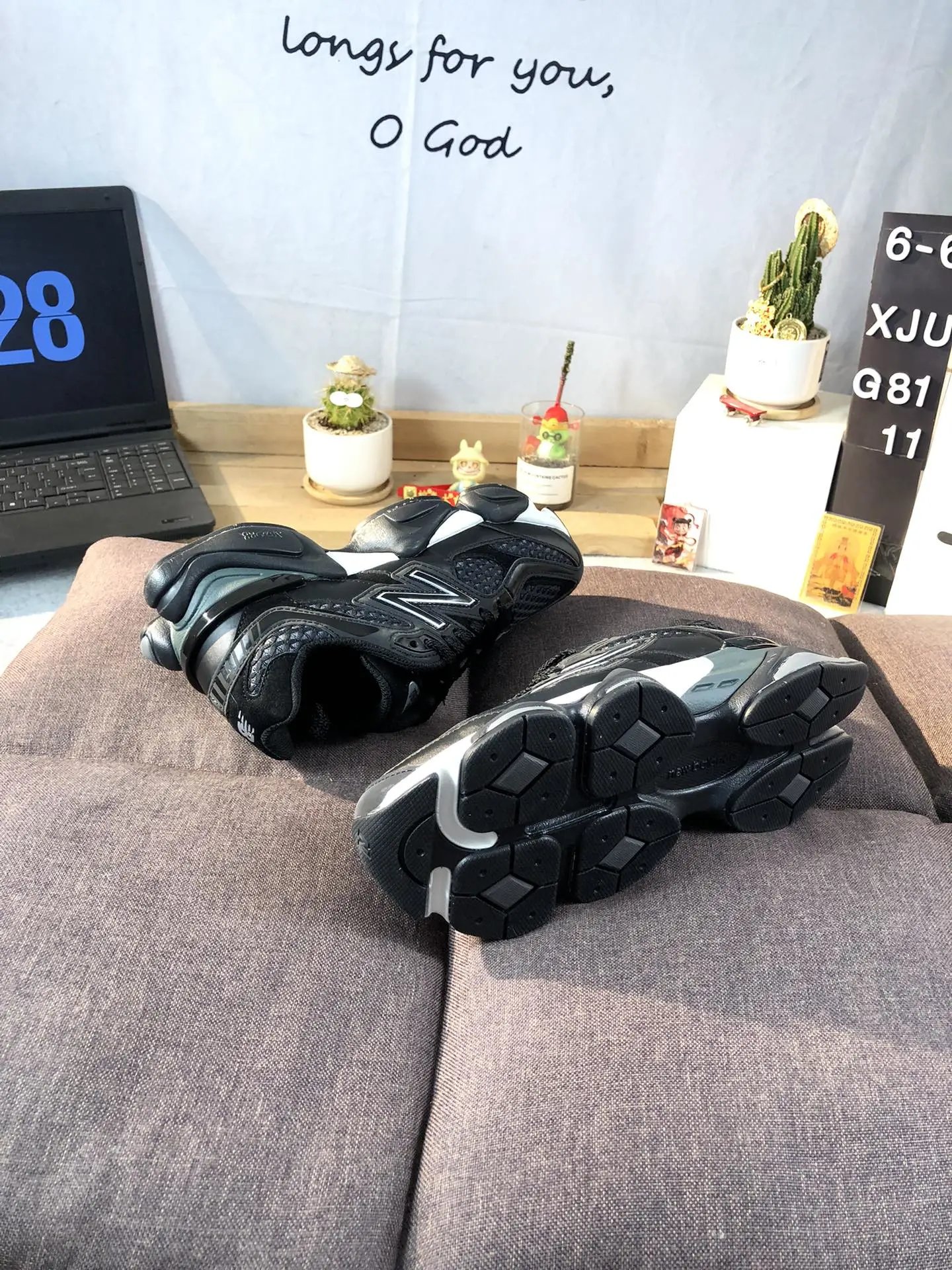 New Balance 9060 Chunky Sneakers Jet Black - Gallery Image 6 - Detailed View