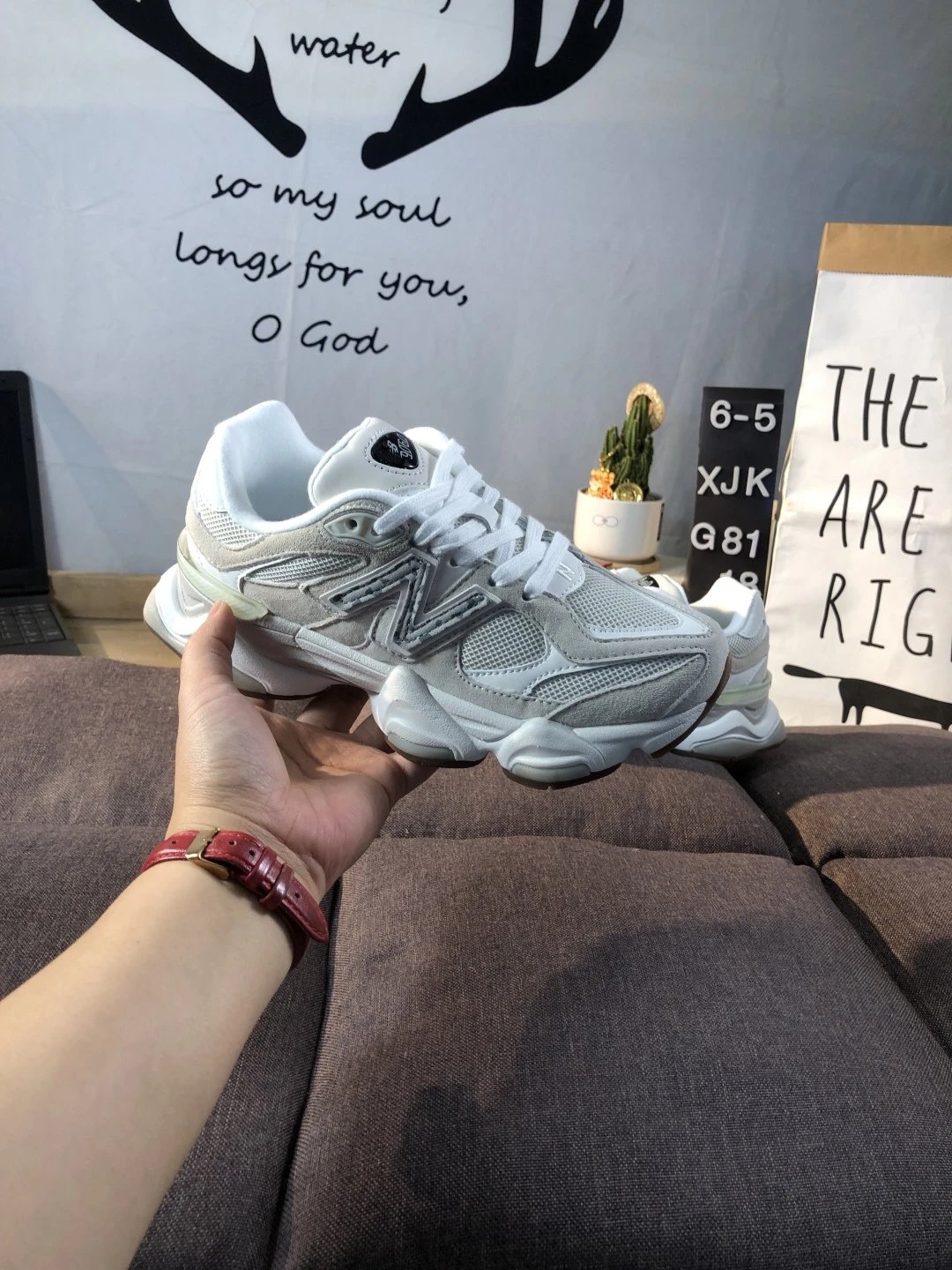 Retro Chunky Sneakers Unisex Athletic Shoes -Oyster - Gallery Image 7 - Detailed View