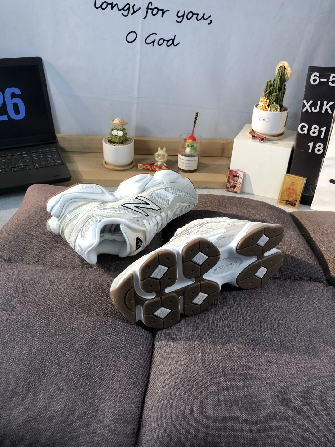 Retro Chunky Sneakers Unisex Athletic Shoes -Oyster - Gallery Image 6 - Detailed View