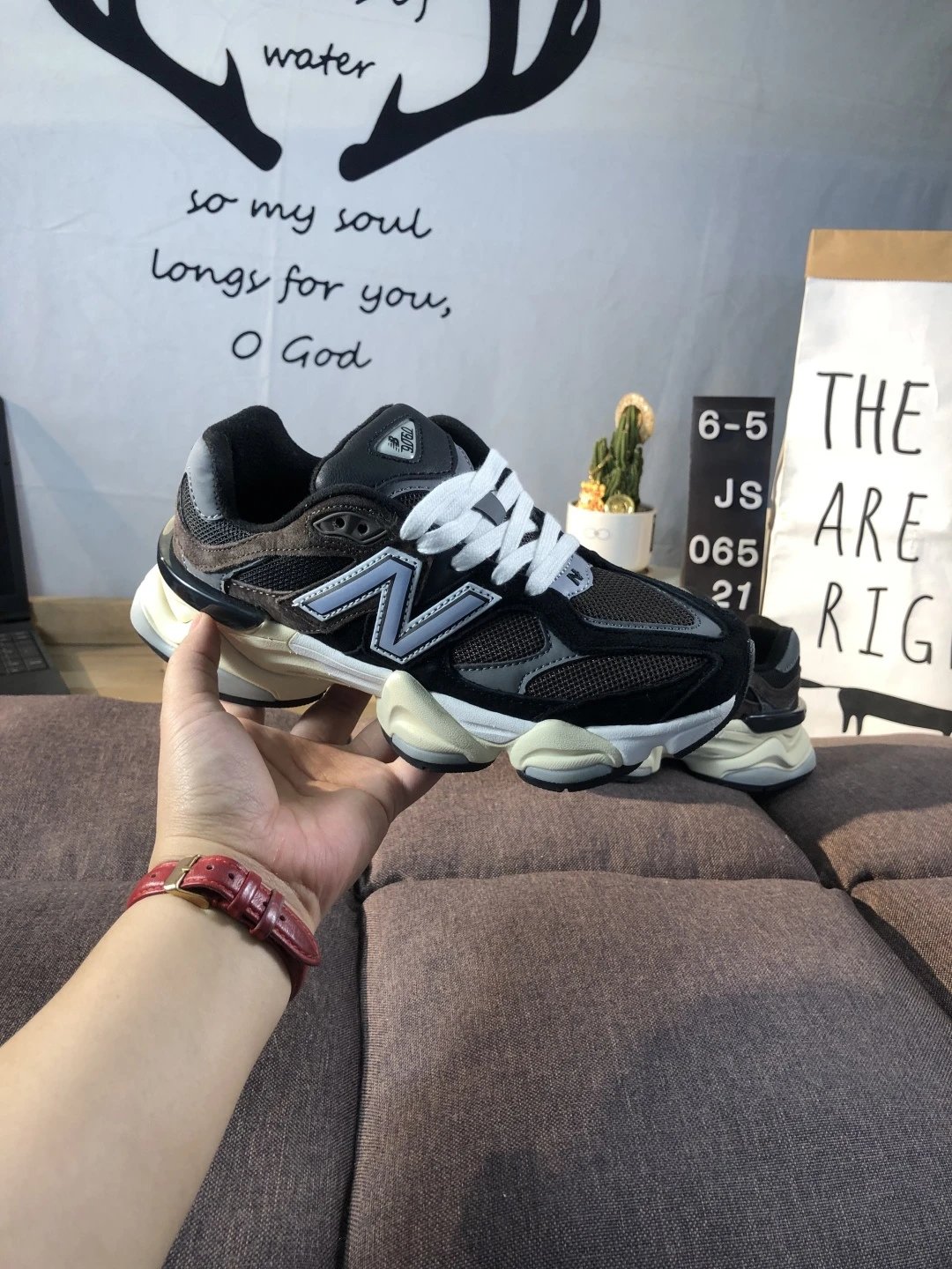 Retro Running Shoes NB 9060 Sneakers Asphalt - Gallery Image 7 - Detailed View