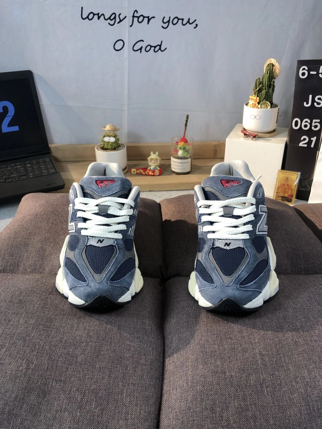 Casual Suede Running Shoes NB 9060 Slate Grey - Gallery Image 2 - Detailed View