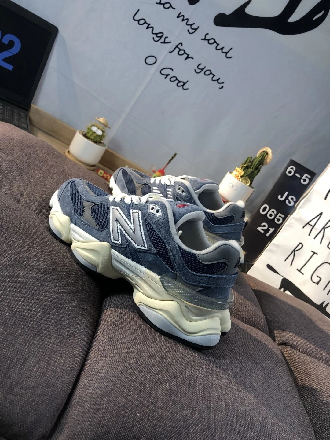 Casual Suede Running Shoes NB 9060 Slate Grey - Gallery Image 5 - Detailed View