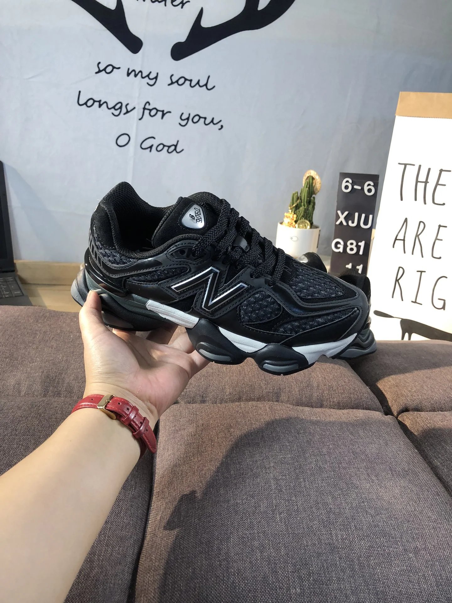 New Balance 9060 Chunky Sneakers Jet Black - Gallery Image 7 - Detailed View