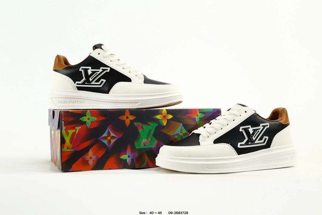 Low Top Leather Sneakers Beverly Hills Style in Ivory Black Tan - Gallery Image 9 - Detailed View