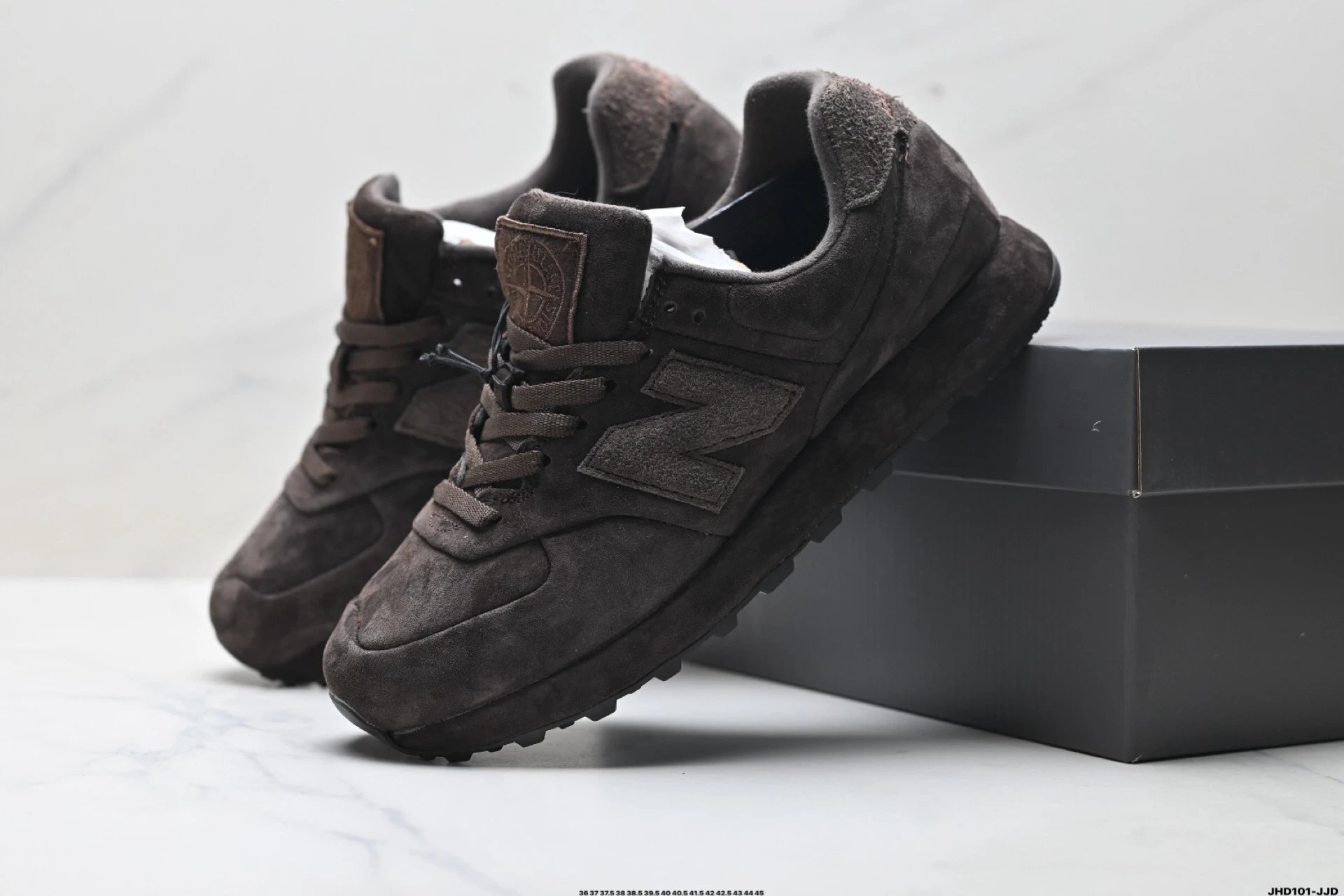 Suede Retro Running Shoes Sneakers Shadow - Gallery Image 8 - Detailed View