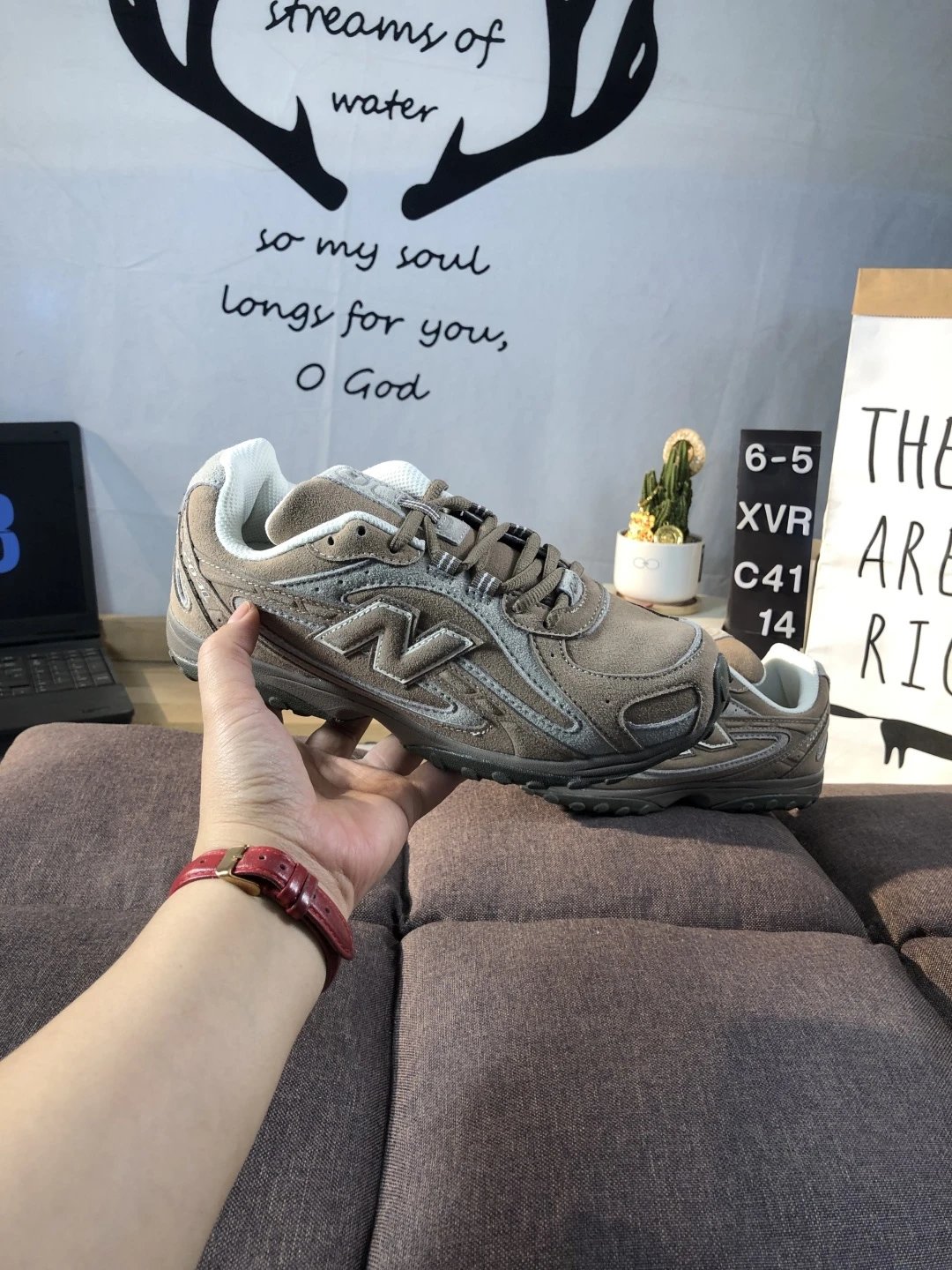 Retro Leather Running Dad Shoes Flint - Gallery Image 7 - Detailed View