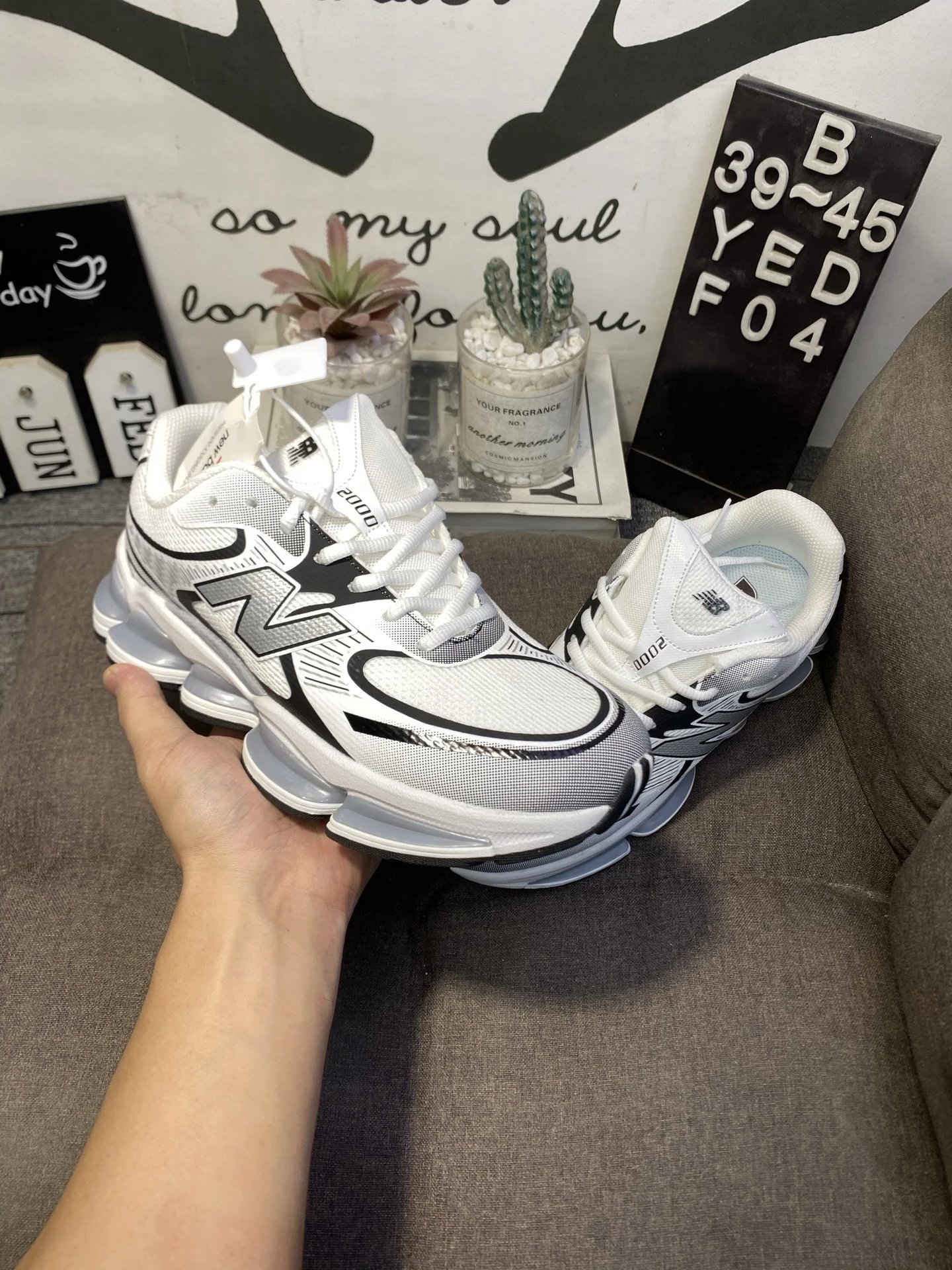 Retro Chunky Sneakers Platform Shoes - Oyster - Gallery Image 4 - Detailed View