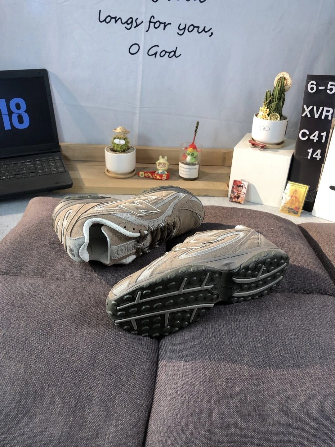 Retro Leather Running Dad Shoes Flint - Gallery Image 6 - Detailed View