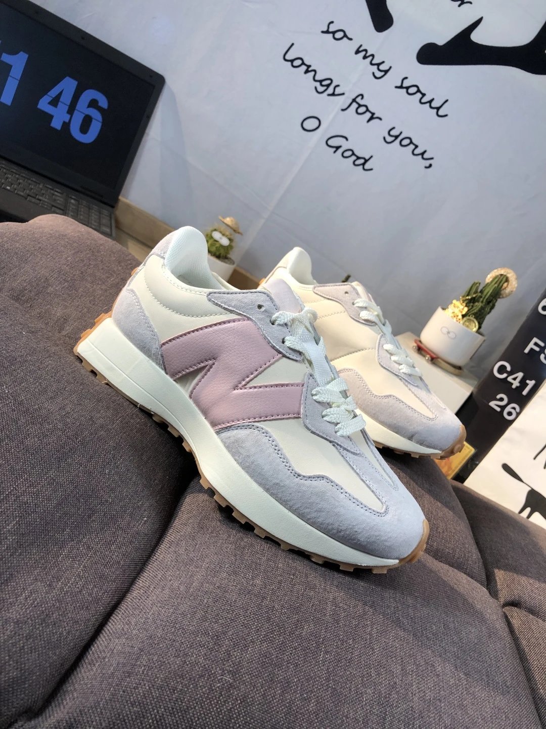 Retro Suede Sneakers Nylon Running Shoes Mauve - Gallery Image 3 - Detailed View