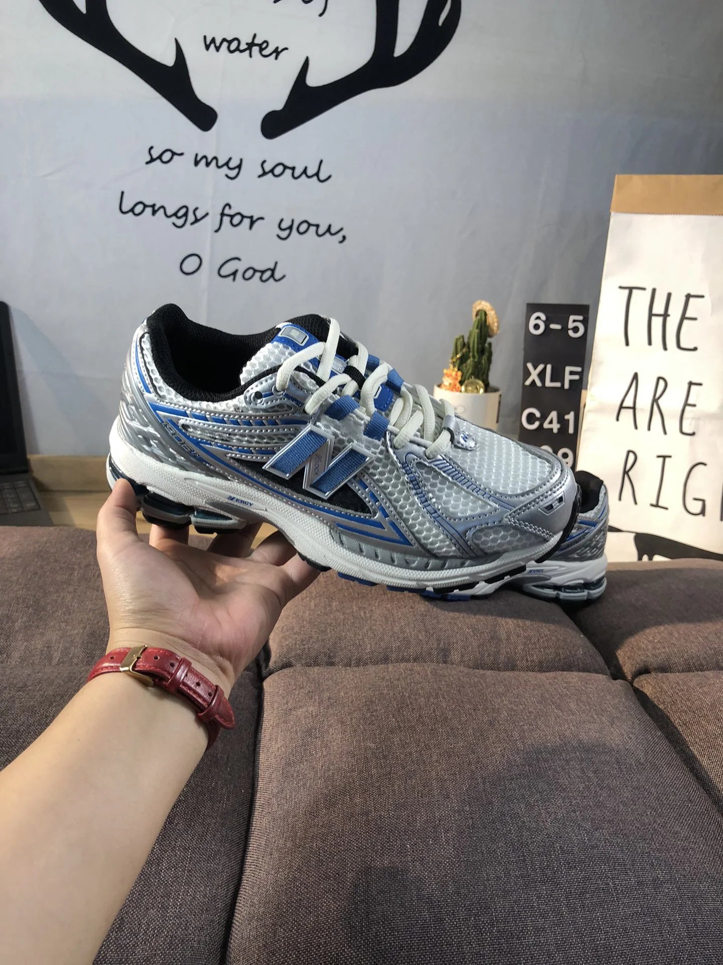 Retro 1906R Running Shoes Sport Silver - Gallery Image 7 - Detailed View