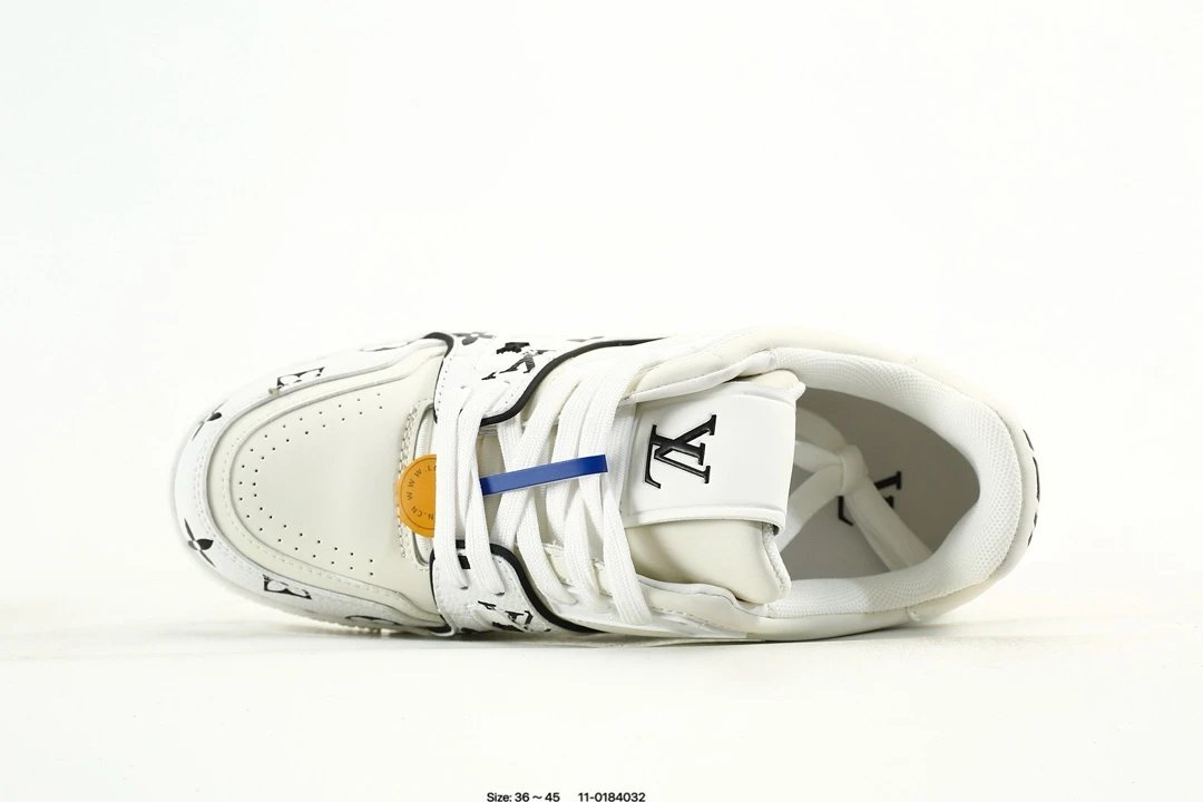 Luxury Leather Trainer Sneaker Low with Monogram White - Gallery Image 4 - Detailed View