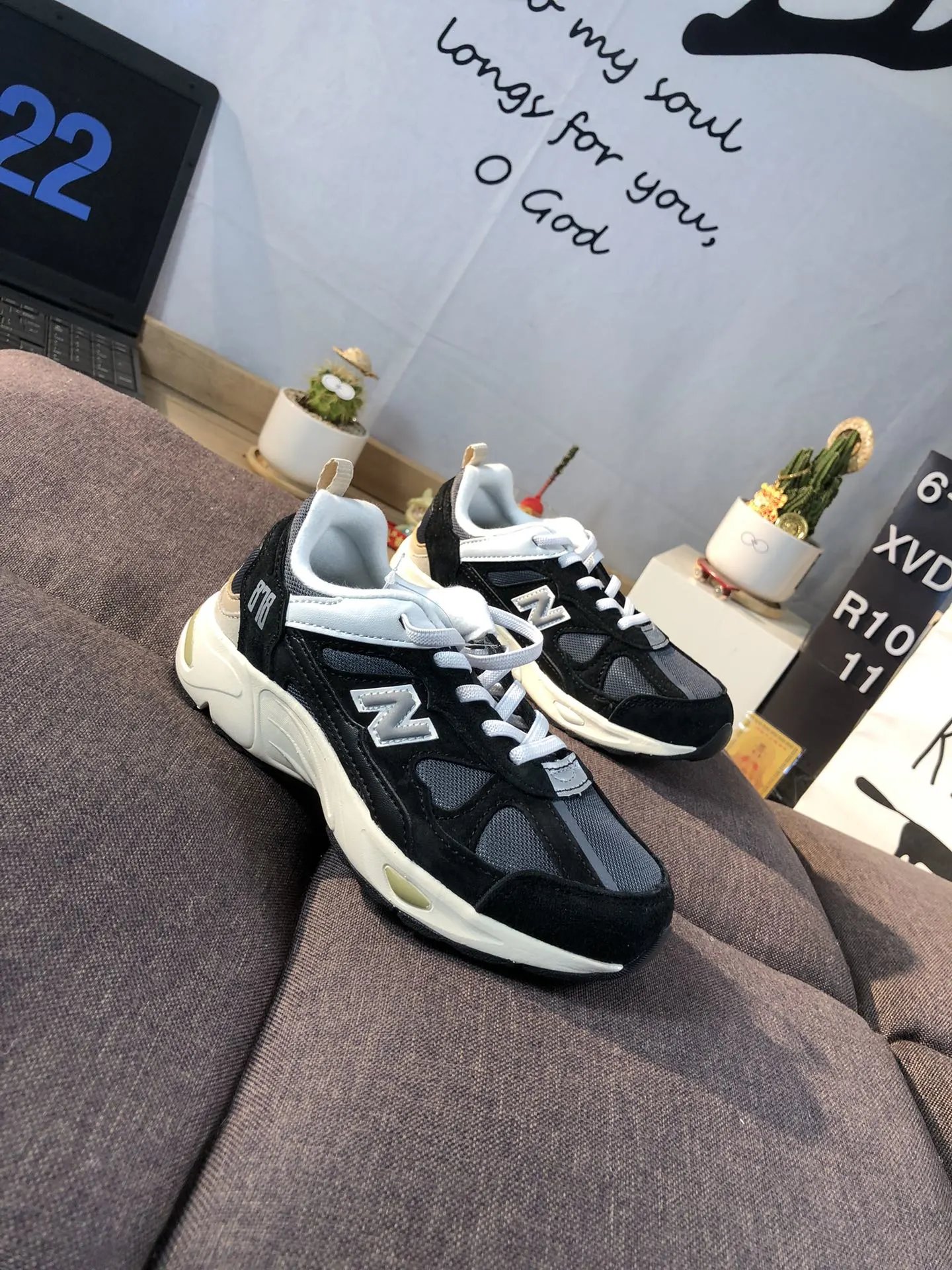 Kids Athleisure Mesh Sneaker Low Top Onyx - Gallery Image 3 - Detailed View