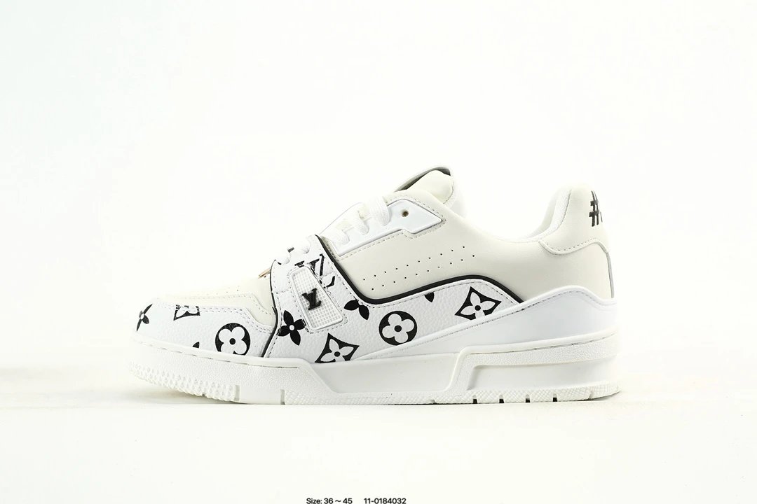 Luxury Leather Trainer Sneaker Low with Monogram White - Gallery Image 3 - Detailed View