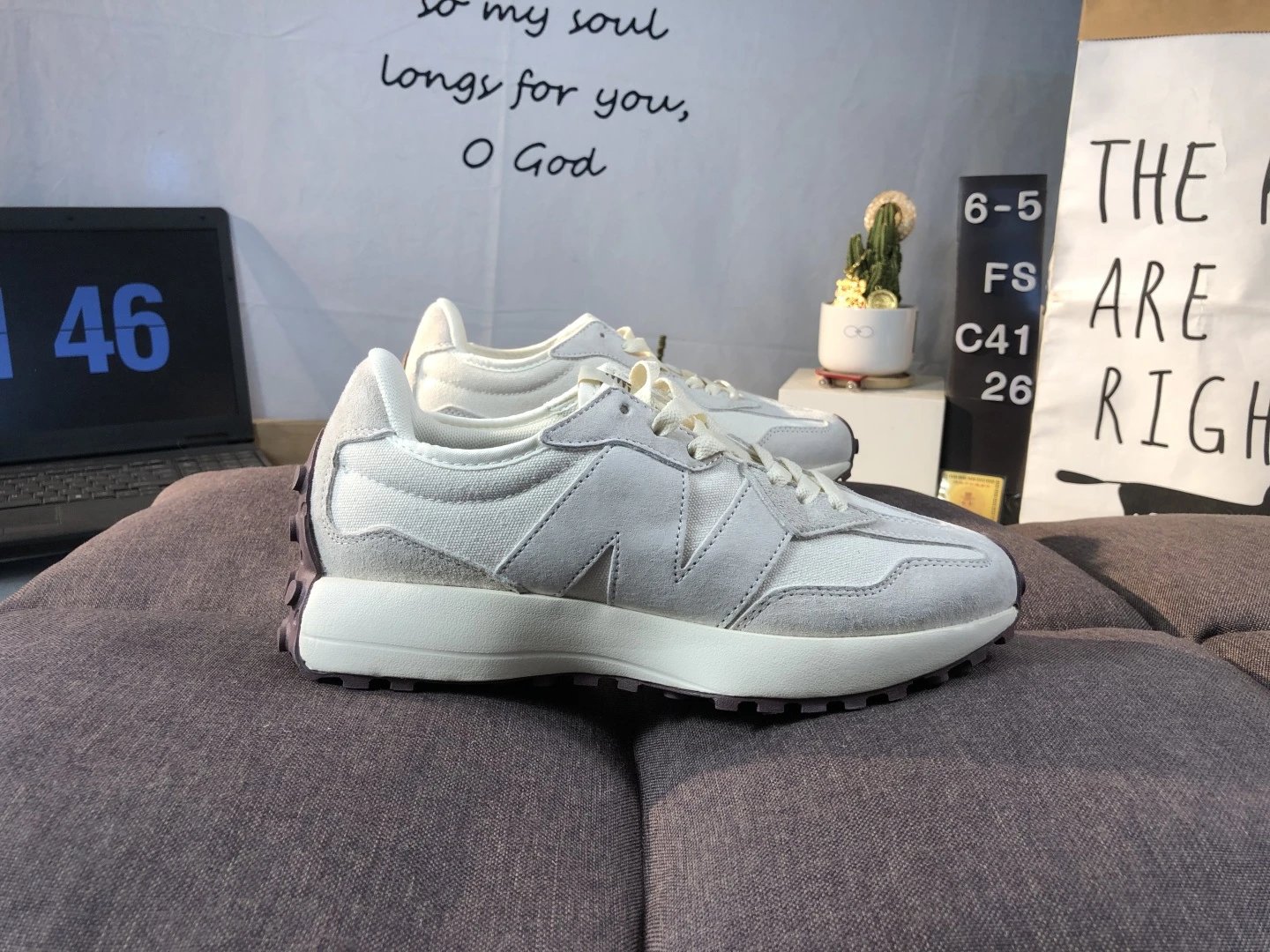 Retro Suede Sneakers Running Shoes Slate - Gallery Image 9 - Detailed View