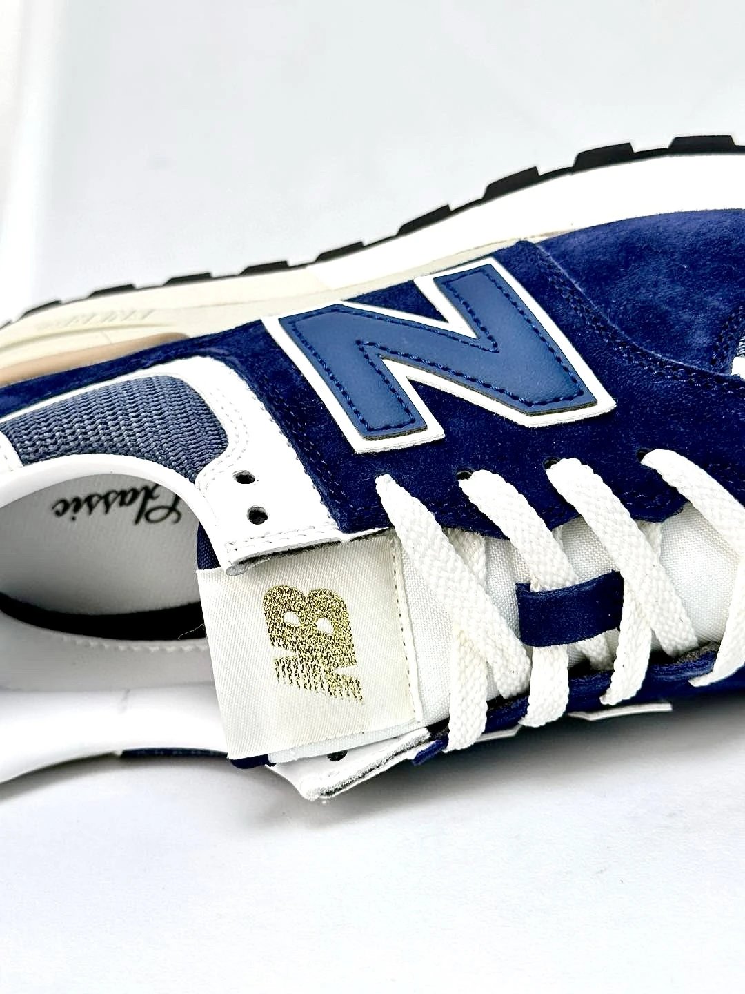 Retro Suede Mesh Running Shoes Classic Navy - Gallery Image 8 - Detailed View