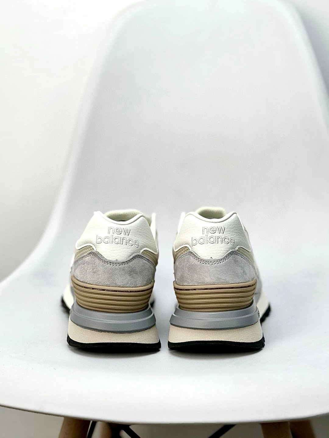 Retro Suede Running Shoes Lifestyle Sneakers Dove - Gallery Image 5 - Detailed View
