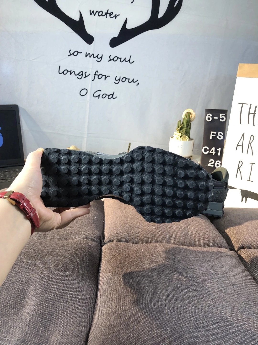 Retro Suede Running Shoes Sneakers Shadow Gray - Gallery Image 9 - Detailed View