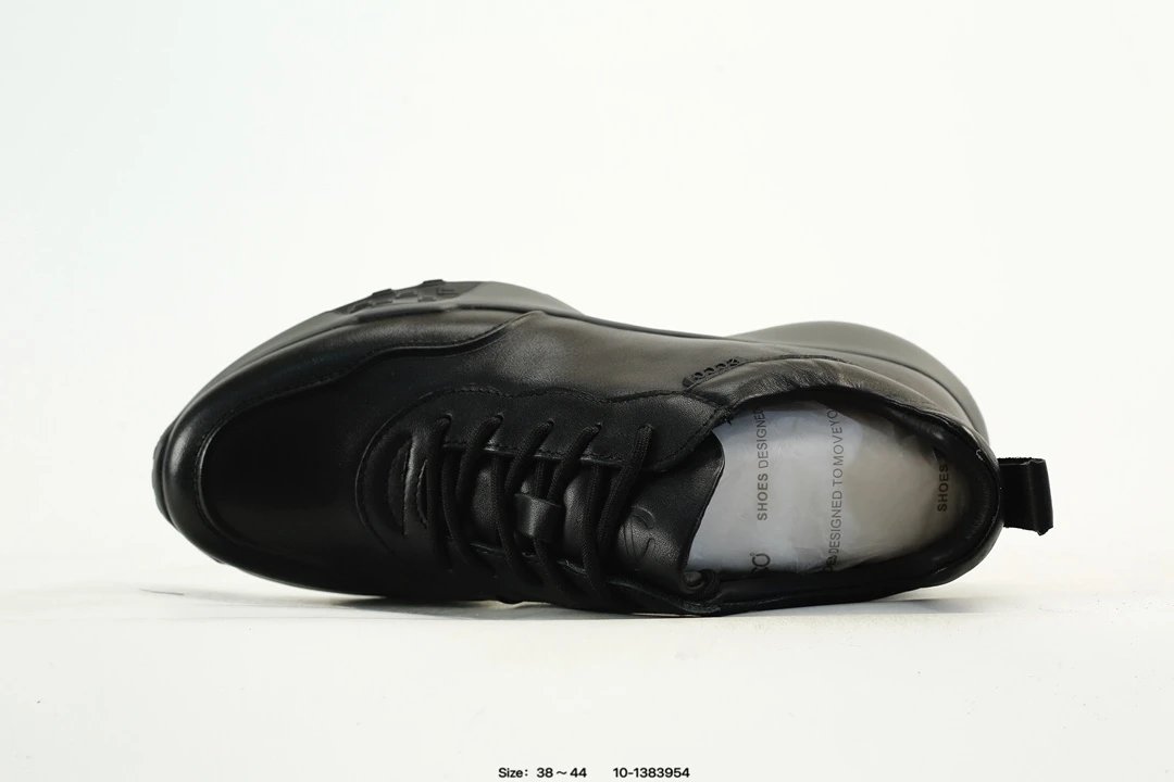 ECCO Classic Leather Sneakers Black - Gallery Image 4 - Detailed View
