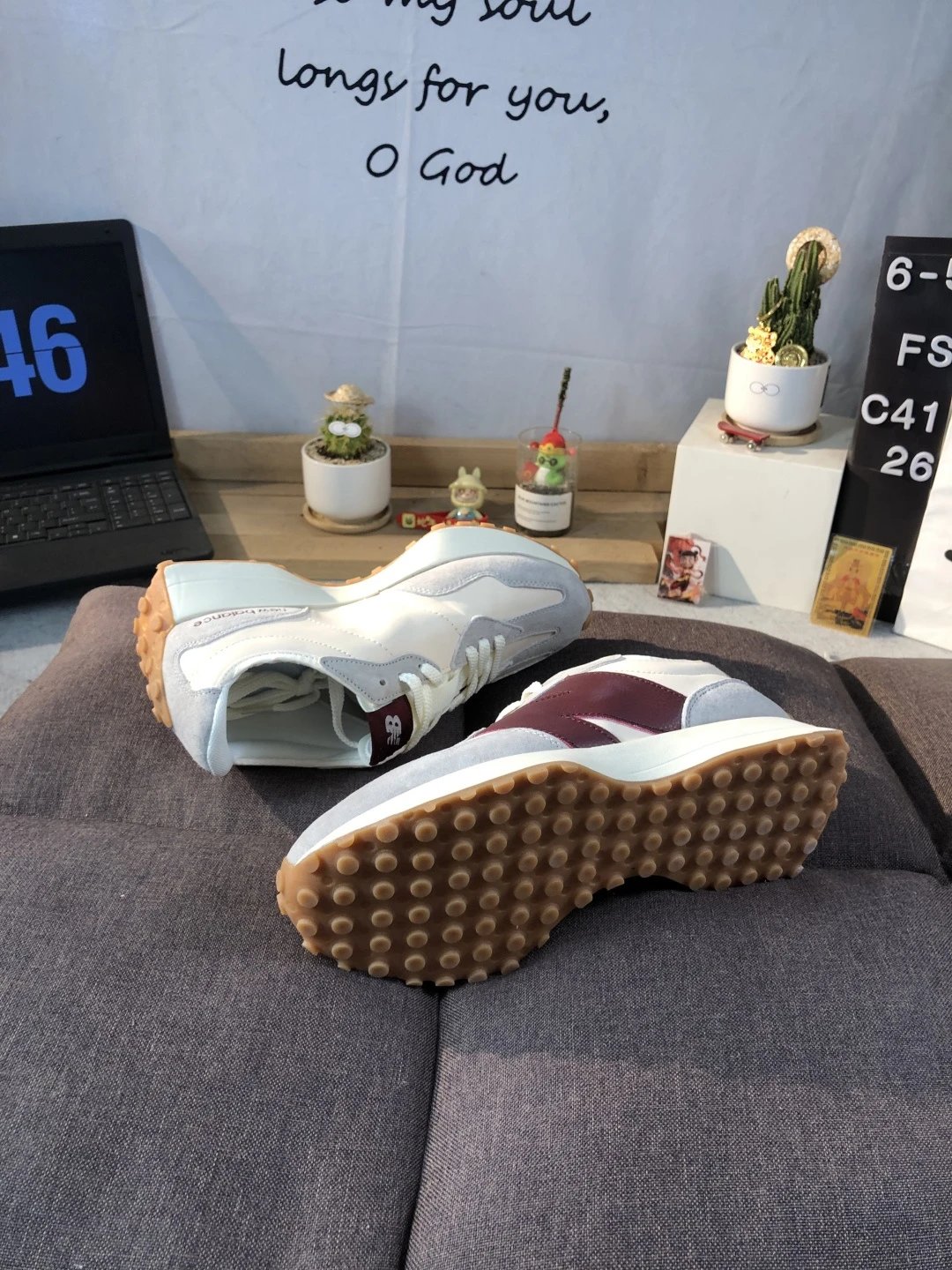 Retro Suede Nylon Sneakers Running Shoes, Burgundy - Gallery Image 6 - Detailed View