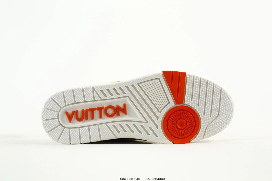 Low Top Leather Trainer Sneakers with Graphic Print White - Gallery Image 6 - Detailed View