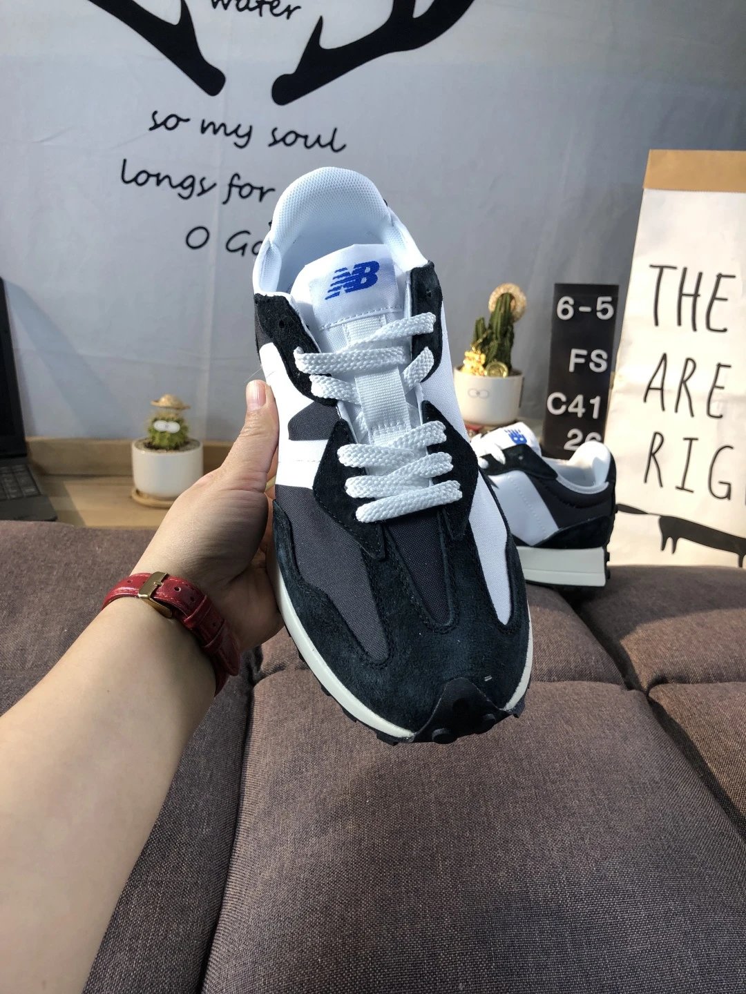 Retro Suede Sneakers Running Shoes Asphalt - Gallery Image 8 - Detailed View