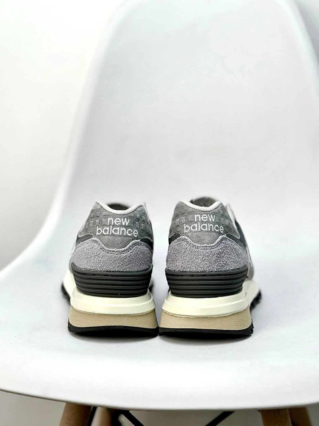 Retro Suede Mesh Sneakers Running Shoes Nimbus Gray - Gallery Image 5 - Detailed View