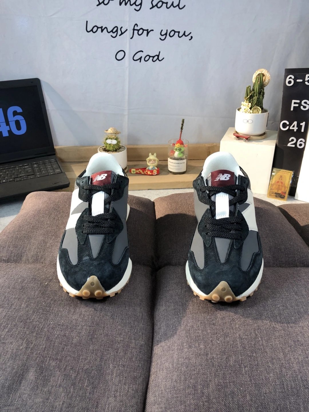 Retro Suede Running Shoes Nylon Sneakers Asphalt - Gallery Image 2 - Detailed View