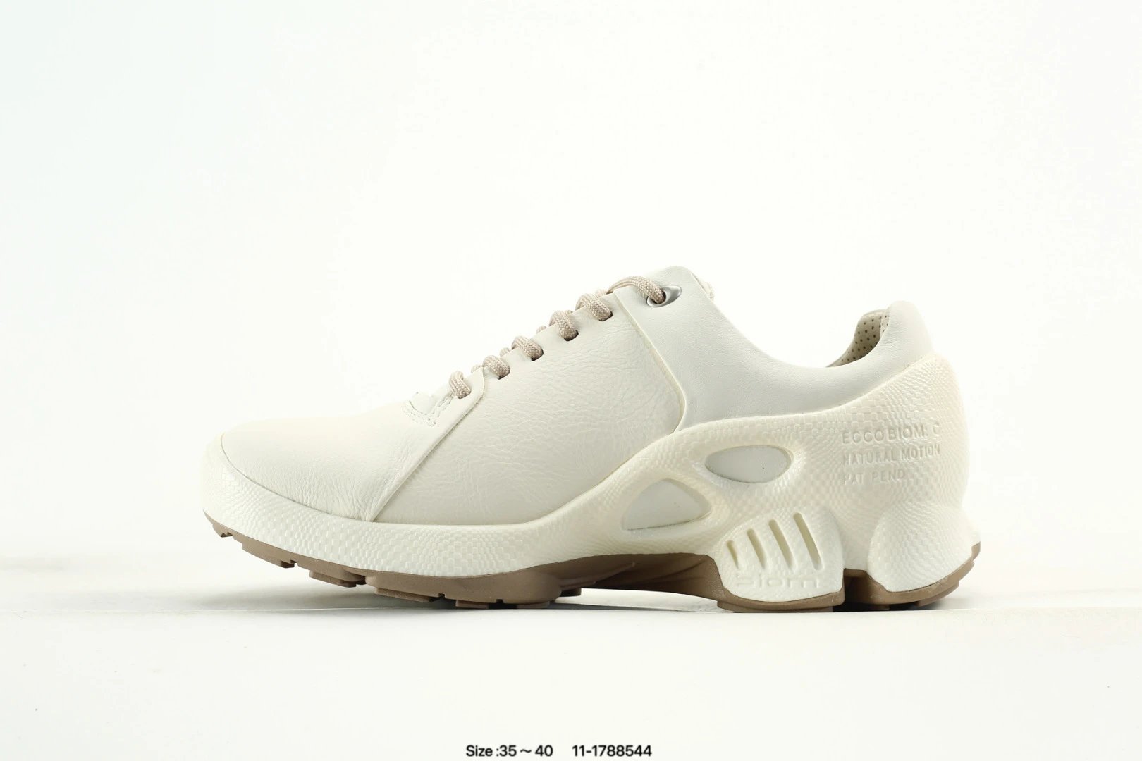 Leather Comfort Sneakers Low Top Ecru - Gallery Image 3 - Detailed View
