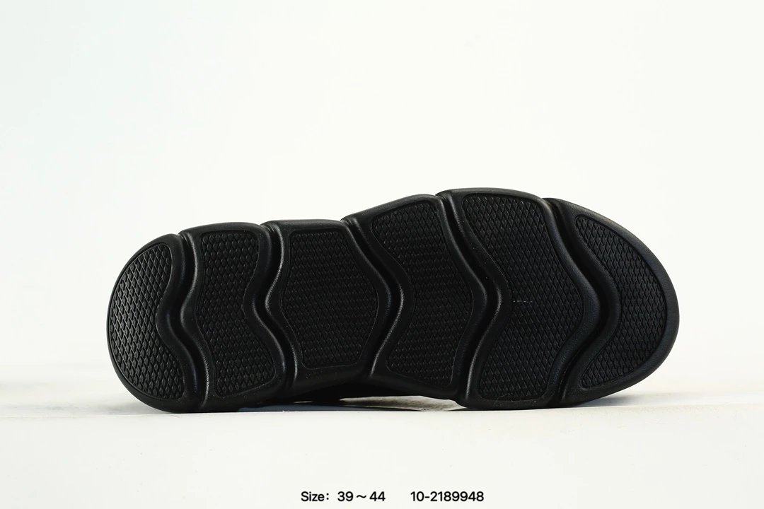 ECCO Black Leather Sneakers - Gallery Image 9 - Detailed View