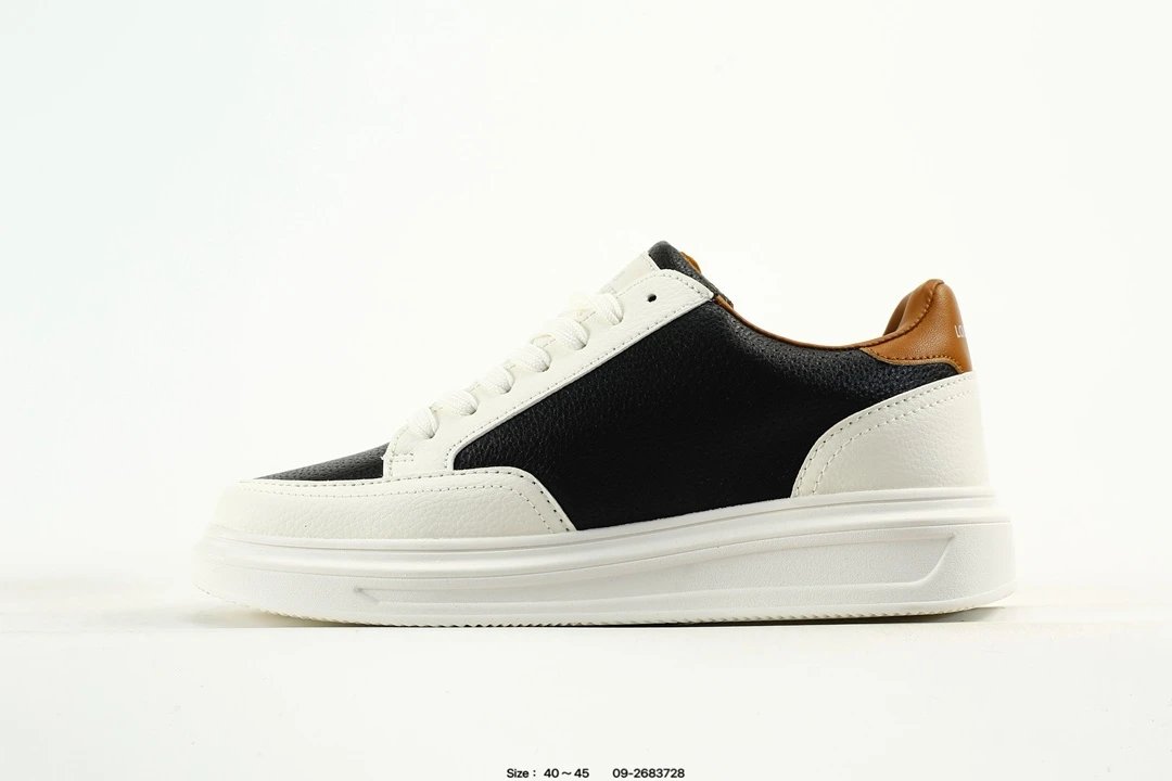 Low Top Leather Sneakers Beverly Hills Style in Ivory Black Tan - Gallery Image 3 - Detailed View