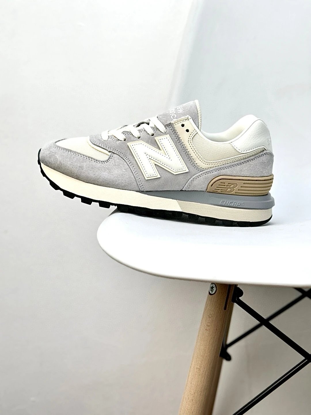 Retro Suede Running Shoes Lifestyle Sneakers Dove - Gallery Image 1 - Detailed View