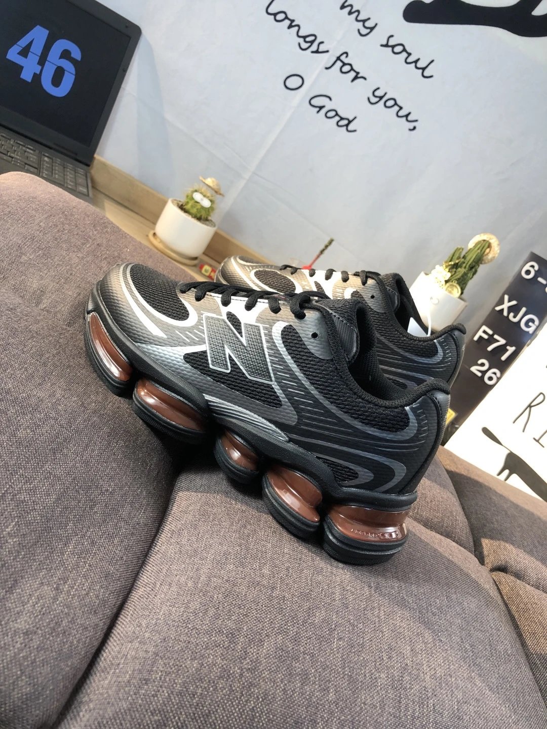 Retro NB 2000 Mesh Sneakers Running Shoes Umber - Gallery Image 5 - Detailed View