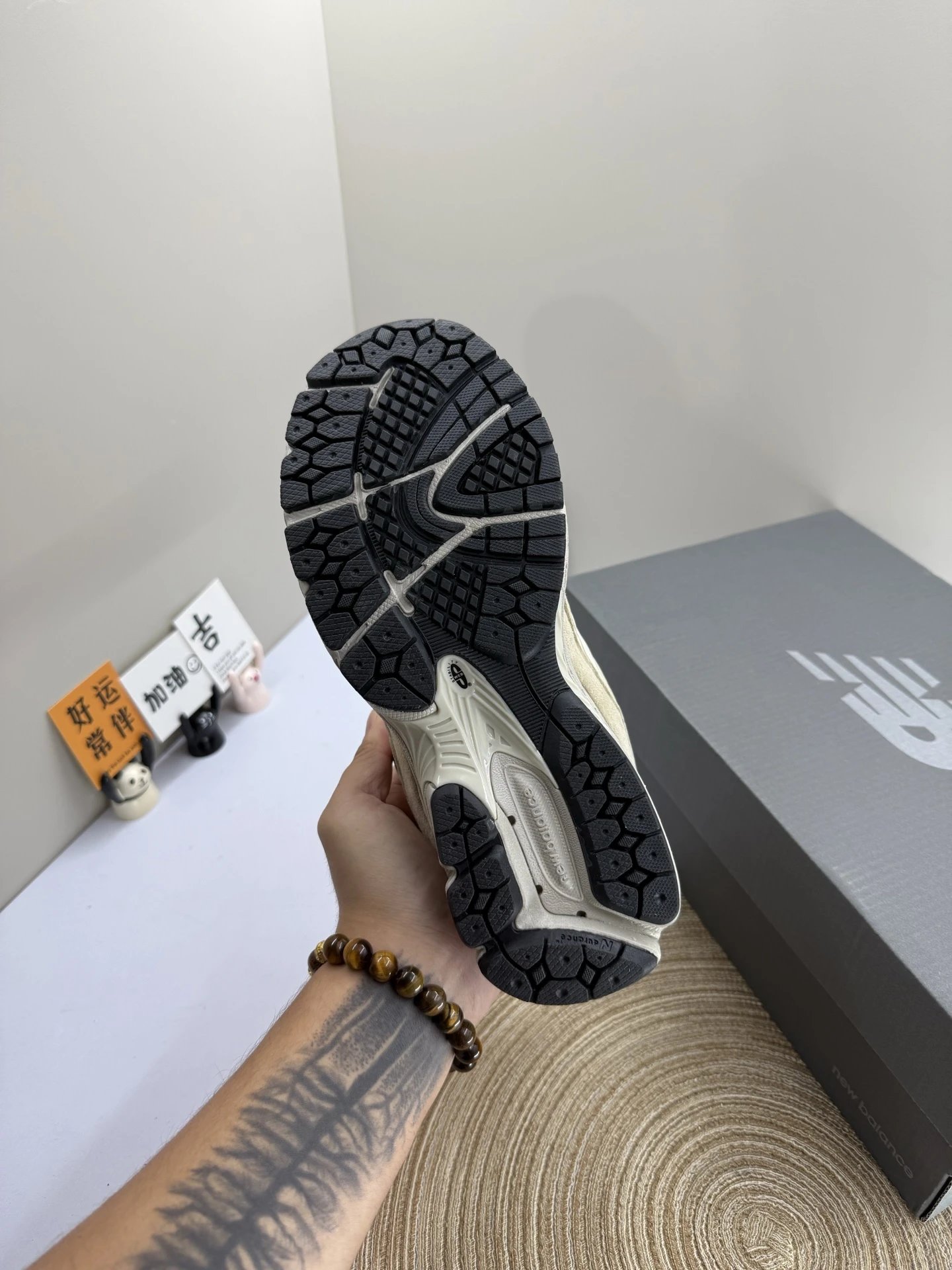 2002R Retro Mesh Suede Cushion Running Sneakers Warm Sand - Gallery Image 6 - Detailed View