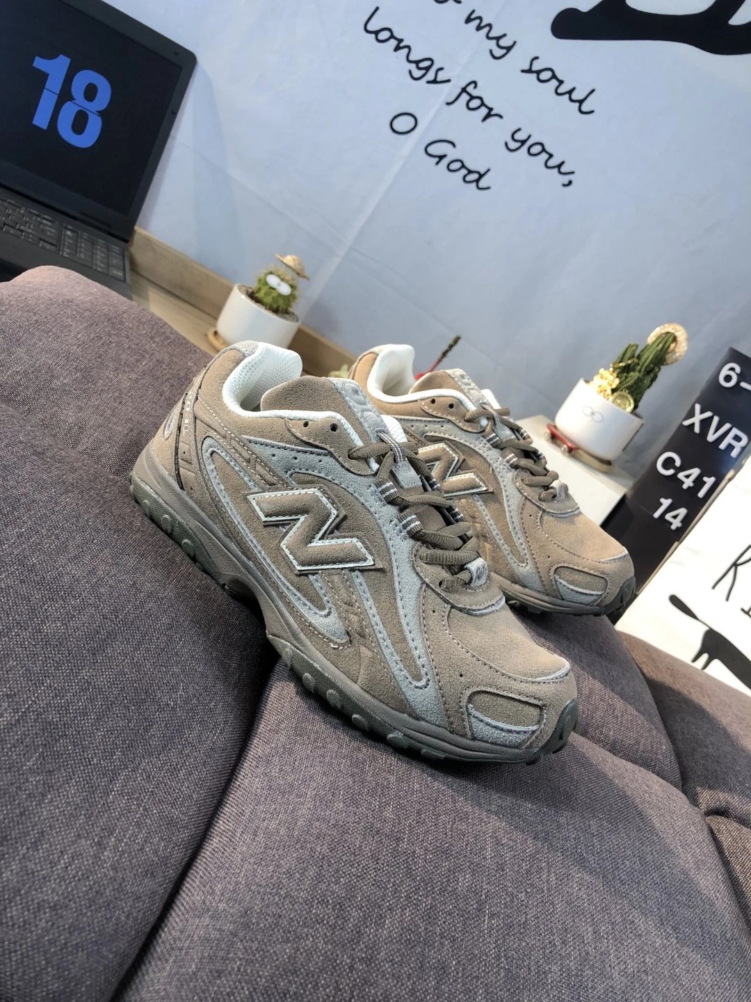 Retro Leather Running Dad Shoes Flint - Gallery Image 3 - Detailed View