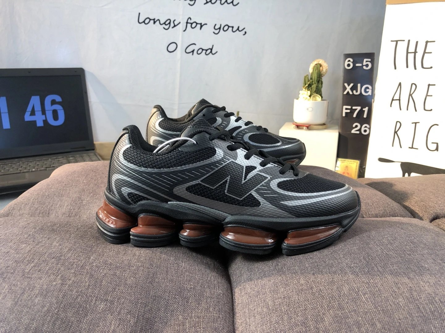 Retro NB 2000 Mesh Sneakers Running Shoes Umber - Gallery Image 1 - Detailed View