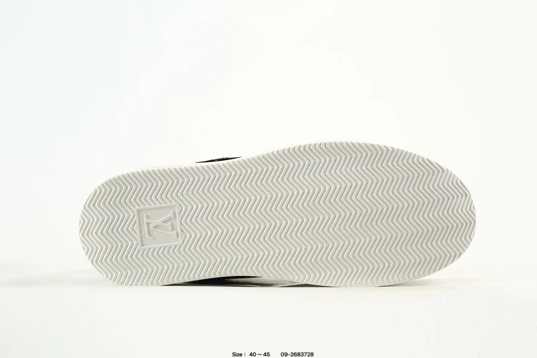 Low Top Leather Sneakers Beverly Hills Style in Ivory Black Tan - Gallery Image 6 - Detailed View