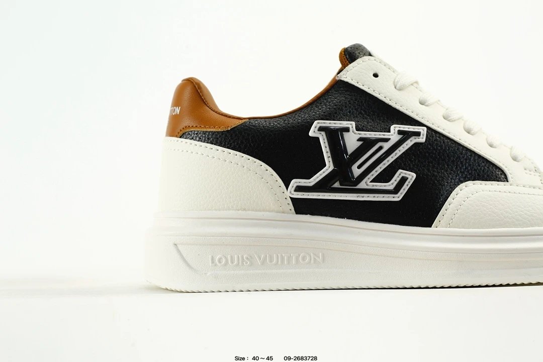 Low Top Leather Sneakers Beverly Hills Style in Ivory Black Tan - Gallery Image 2 - Detailed View