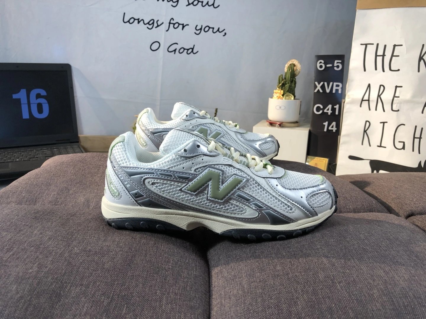 Retro Dad Running Shoes, Leather Mesh, Silver Sage - Gallery Image 1 - Detailed View