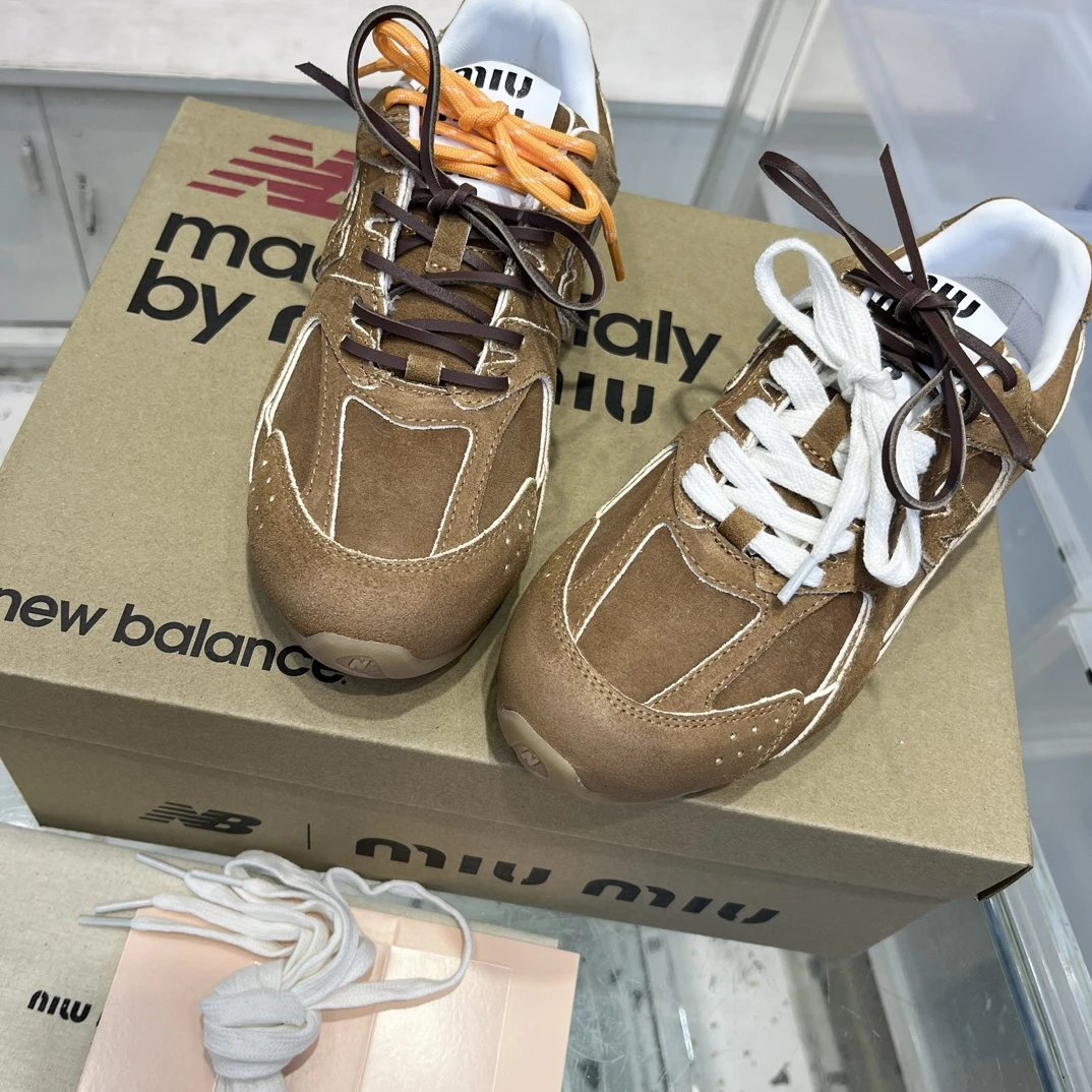 Retro Suede Leather 530 Sneakers Dual Lace Caramel Brown - Gallery Image 6 - Detailed View