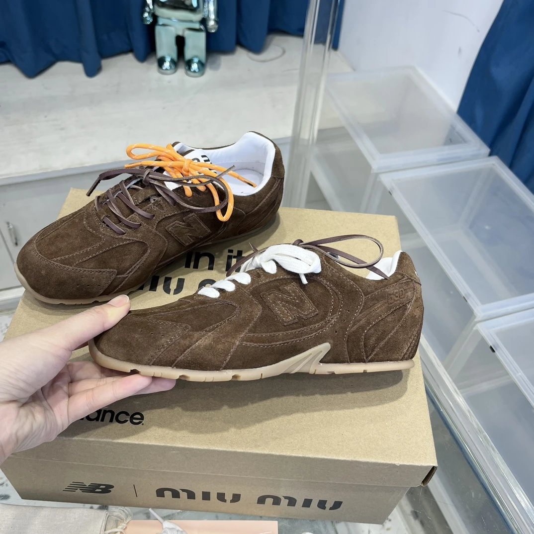 Retro Suede Leather 530 Sneakers Double Lace Chestnut Brown - Gallery Image 4 - Detailed View