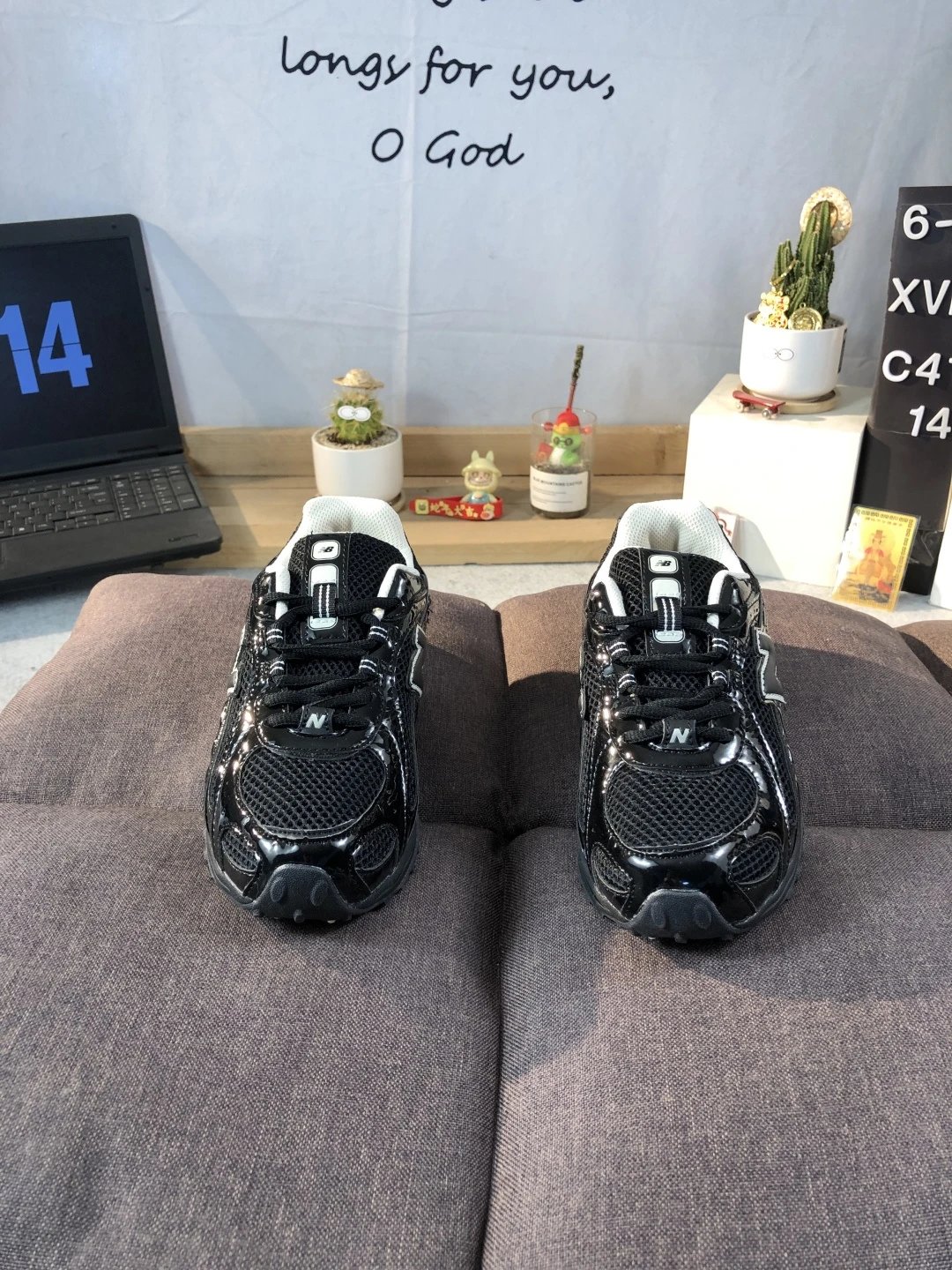 Retro Running Dad Shoes, Nubuck Sneaker - Onyx - Gallery Image 2 - Detailed View