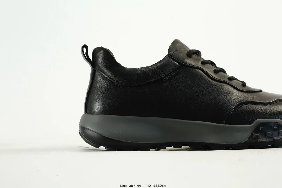 ECCO Classic Leather Sneakers Black - Gallery Image 2 - Detailed View