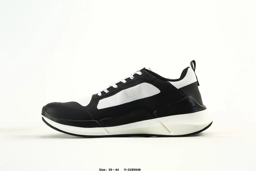 ECCO BIOM AEX Sneakers Black - Gallery Image 3 - Detailed View